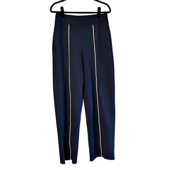 Spanx AirEssentials Piqué Wide Leg Pants – Navy, Size M - Picture 3 of 5